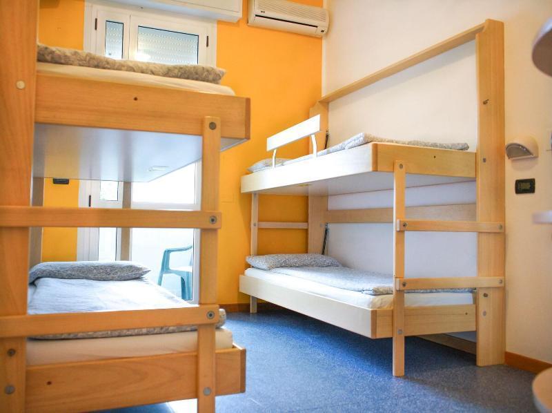 Hotel Morfeo - Young People Hotels (Adults Only) Rimini Bagian luar foto