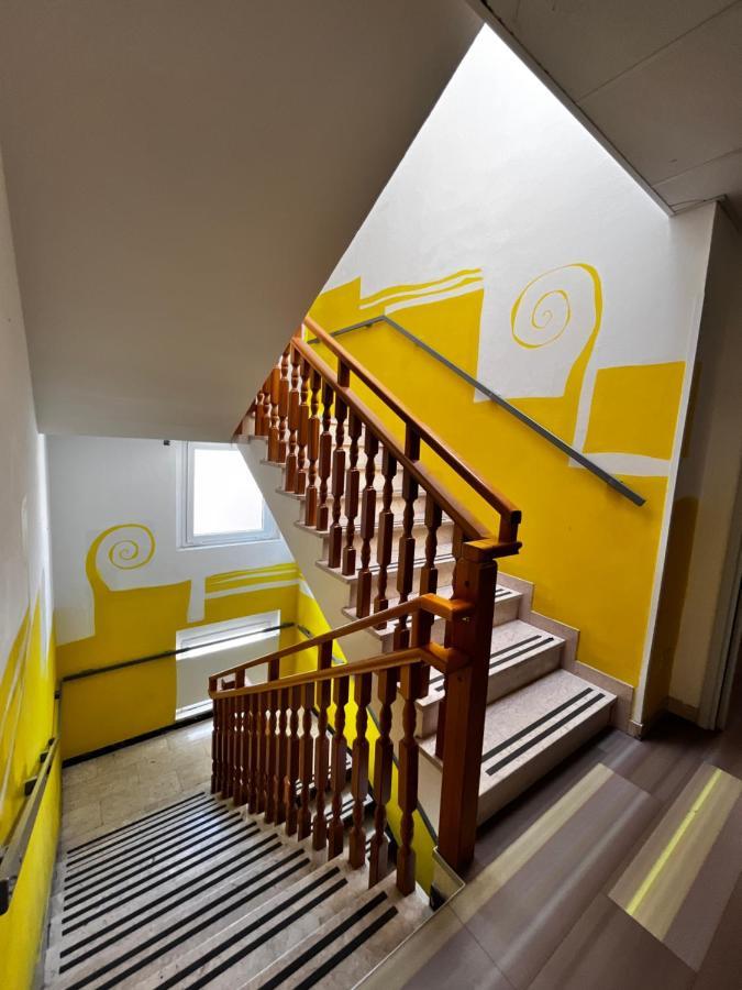 Hotel Morfeo - Young People Hotels (Adults Only) Rimini Bagian luar foto
